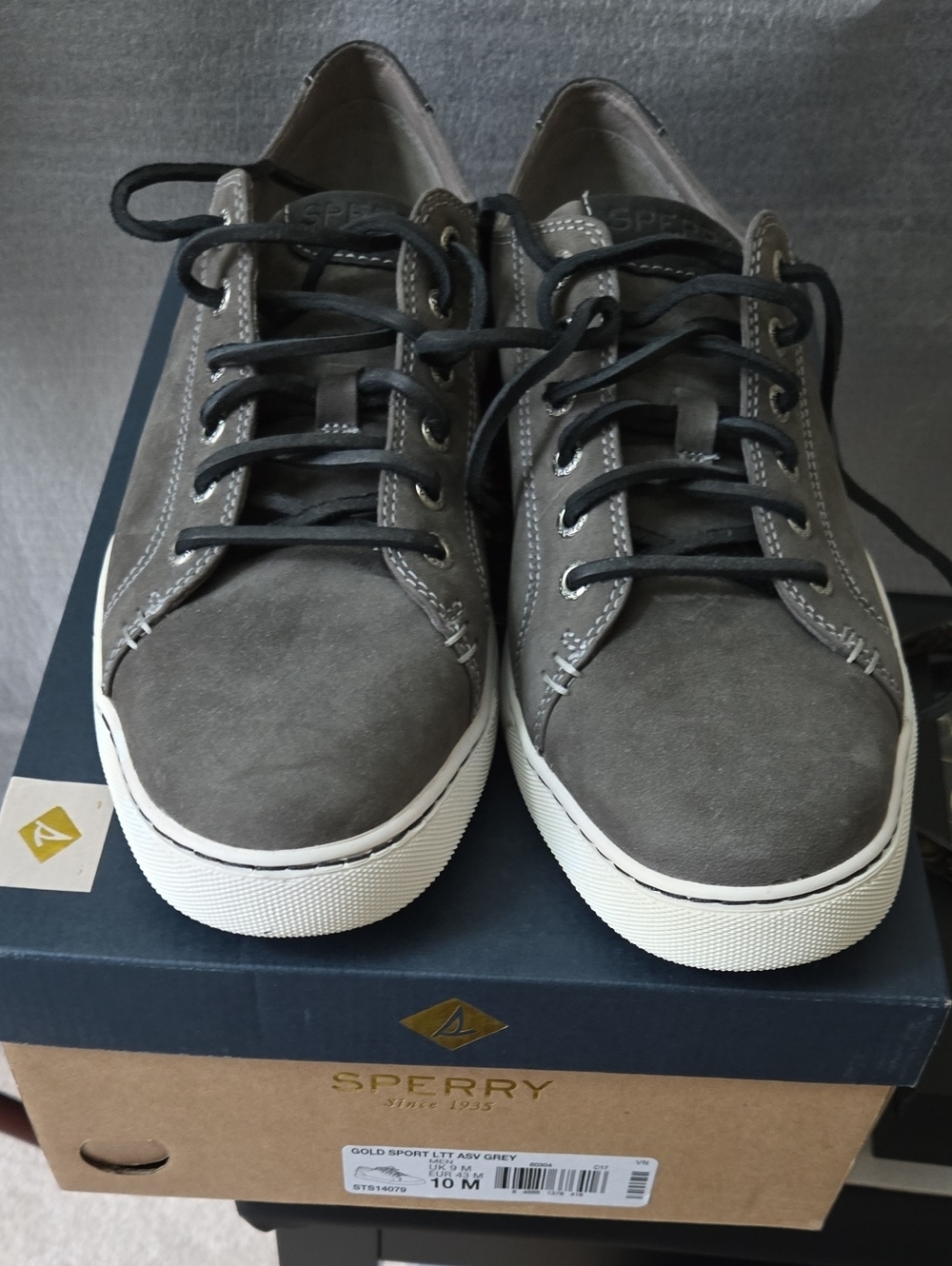Sperry Men Gtey Sneaker,  Not Used.